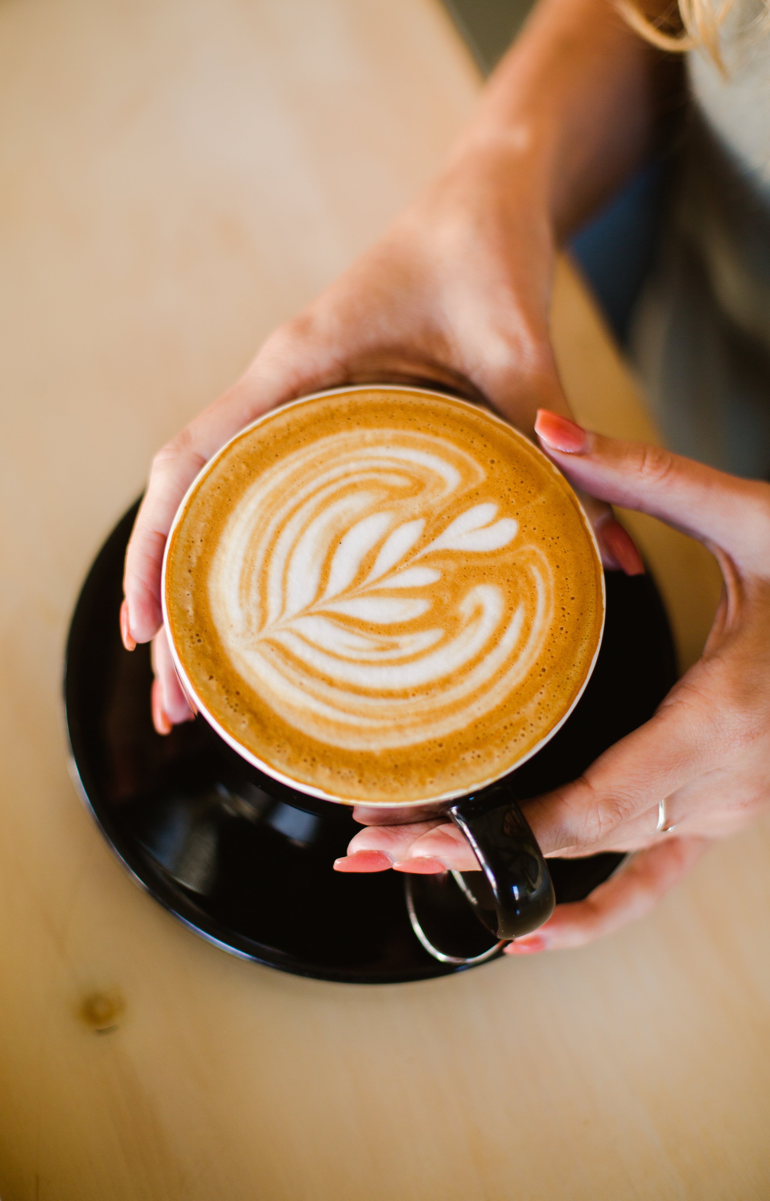 files/latte-with-leaf-design.jpg